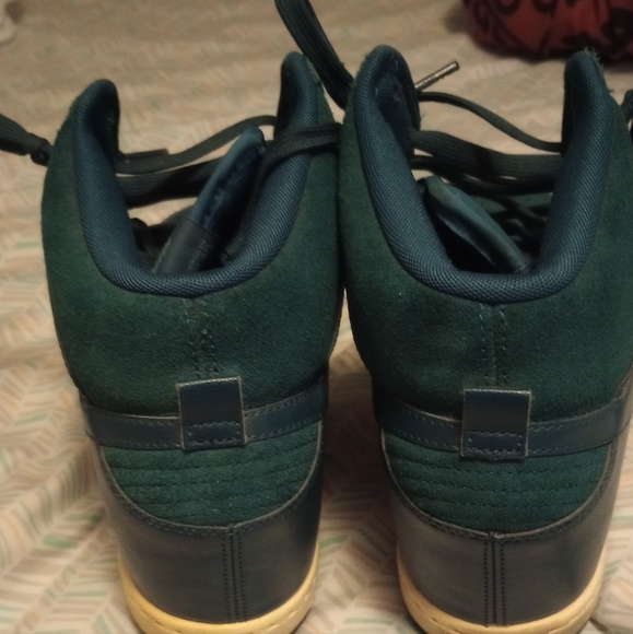 Nike Dunk Sky Hi Dark Sea Green Hidden Hedge Sneaker size 9.5 - Picture 2 of 11